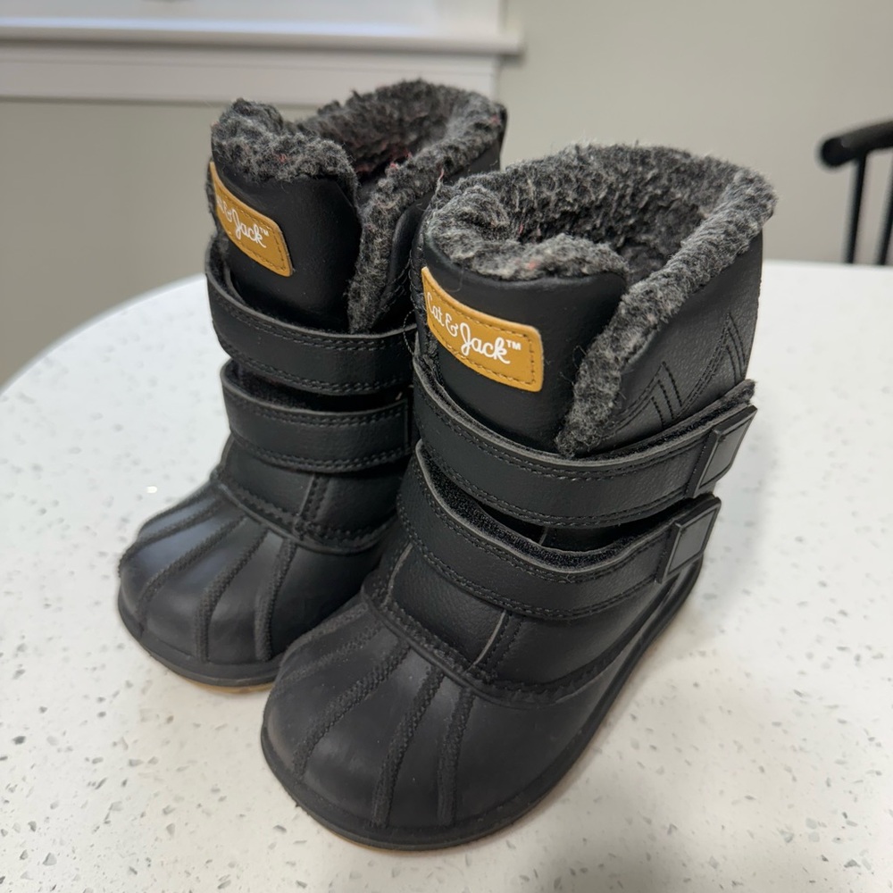 Cat & Jack Black Kids Boots with Gray Lining